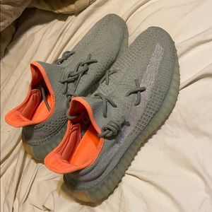Yeezy boost 350 v2 desert sage